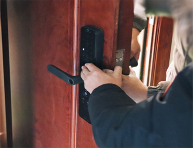 站前24小时上门开锁公司